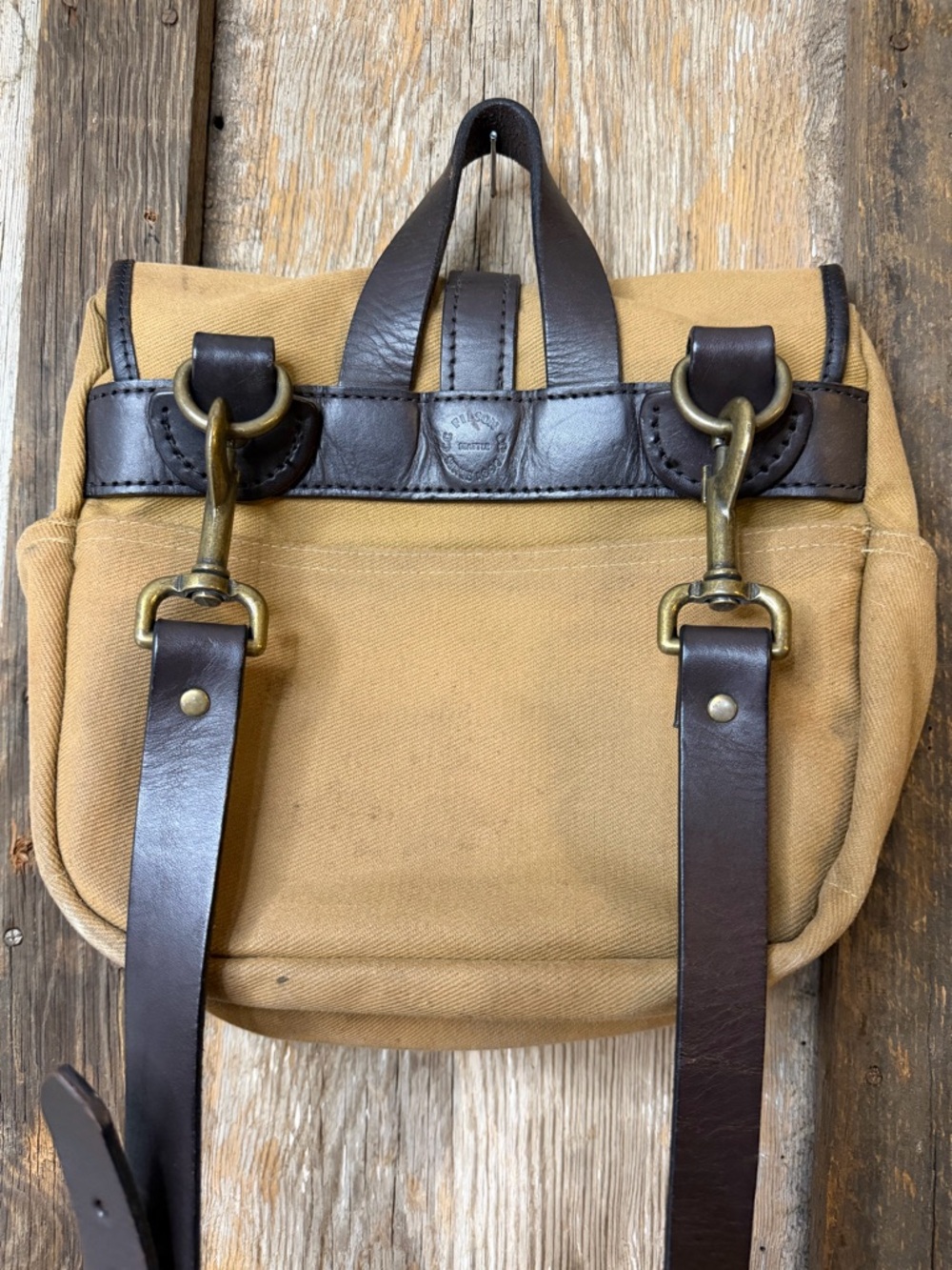 Filson Small Rugged Twill Field Bag Khaki/Leather Made in USA - Picture 7 of 16